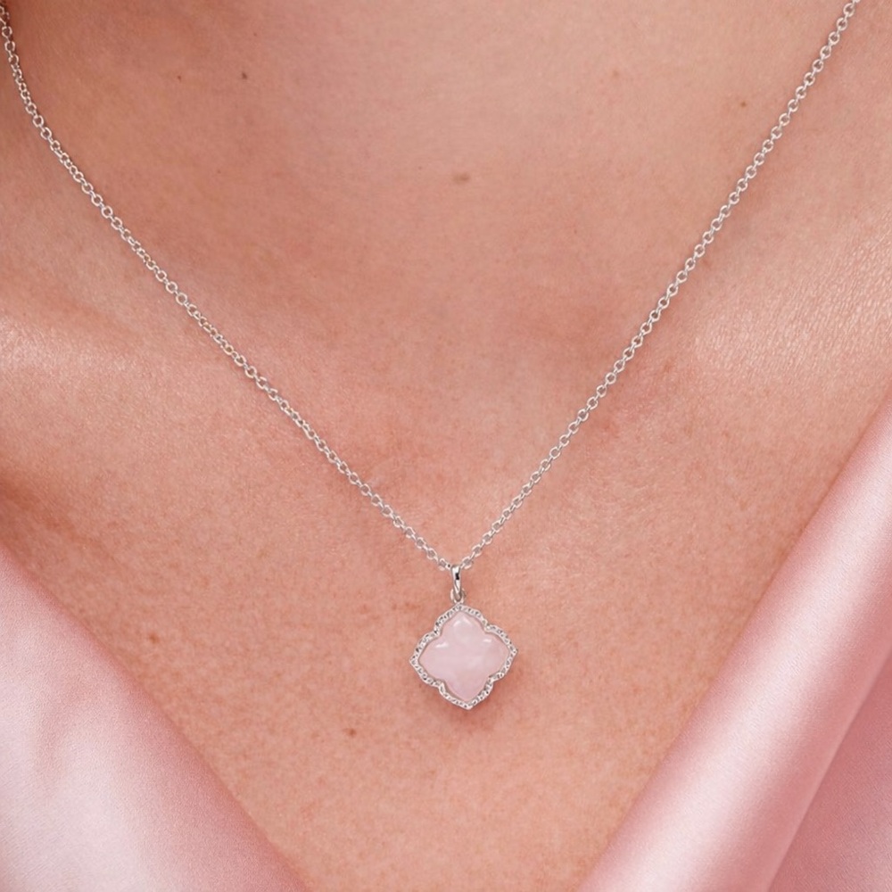 Kendra Scott Mallory Silver Pendant Healing Rose Quartz Necklace - Picture 3 of 12